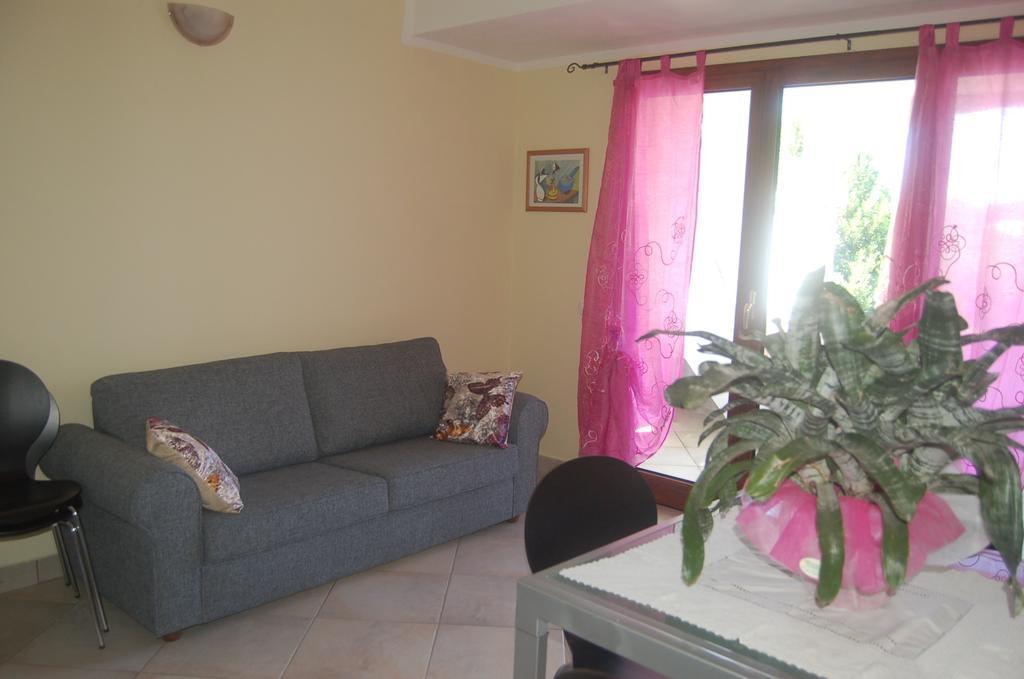 Apartamento Relax al Mare Olbia Habitación foto