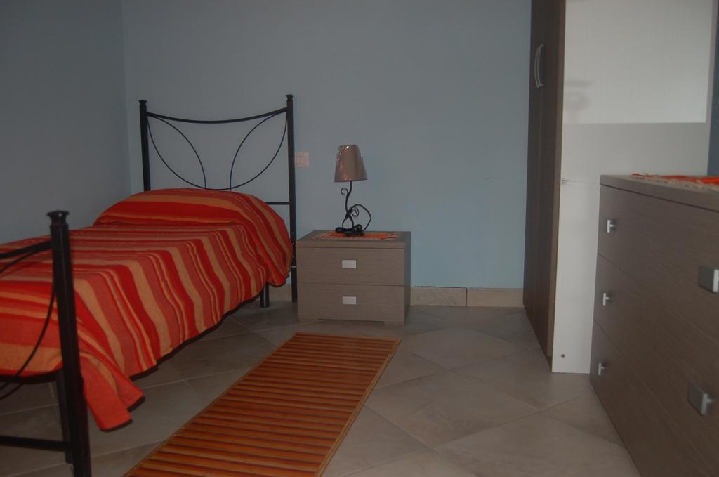 Apartamento Relax al Mare Olbia Habitación foto